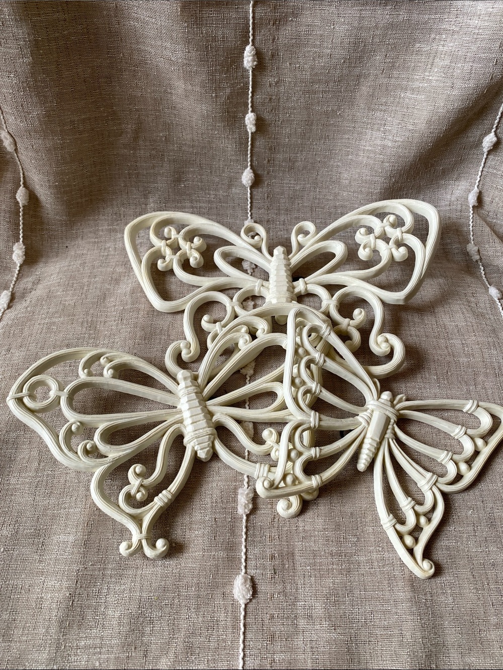 Off White Faux Rattan Wicker Butterfly Wall decor Accents - Set of 3 1970-80’s